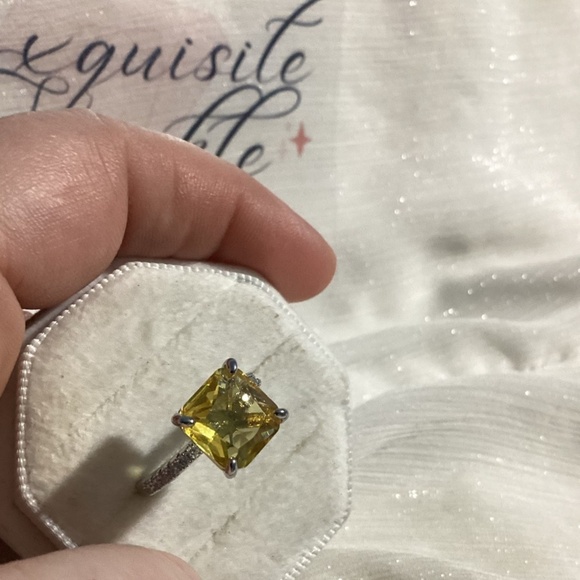 Gorgeous Canary yellow  CZ Diamond Solitaire diamond  ring - Picture 4 of 17